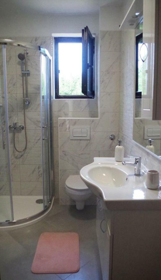 Appartement Astrea à Rijeka Extérieur photo